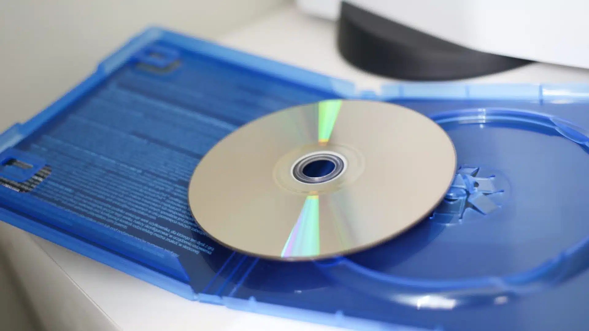 ¿Sony recula? Una encuesta masiva cuestiona el inminente fin del formato físico en PlayStation